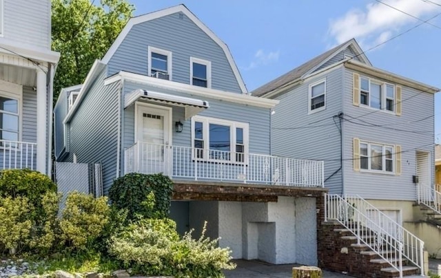 45 E 28th St, Bayonne, NJ 07002 - photo 1