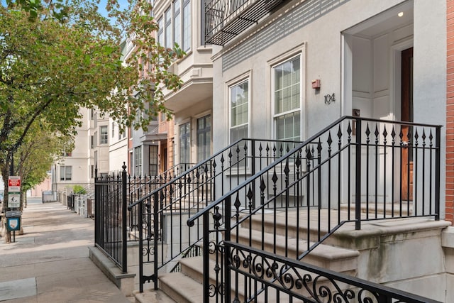104 Tidewater St Unit 1A, Jersey City, NJ 07302 - view of gate