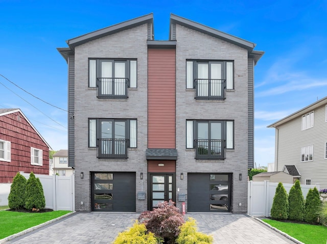 285 Julianne Ter, Secaucus, NJ 07094 - photo 1