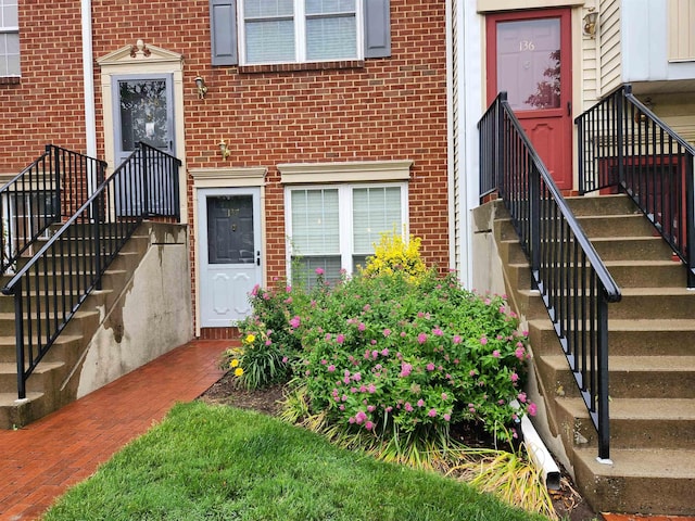 137 Cottonwood St, Jersey City, NJ 07305 - photo 1