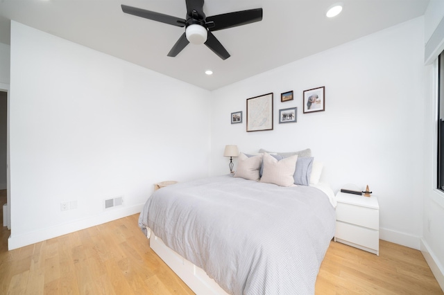 109 Poplar St Unit 1, Jersey City, NJ 07307 - bedroom featuring light wood-type flooring, recessed lighting, baseboards, and ceiling fan