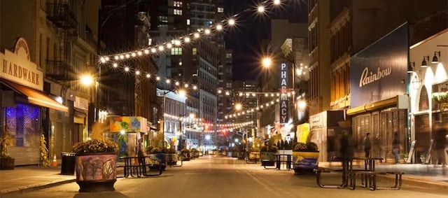 254 4th St, Jersey City, NJ 07302 - common area with a view of city lights