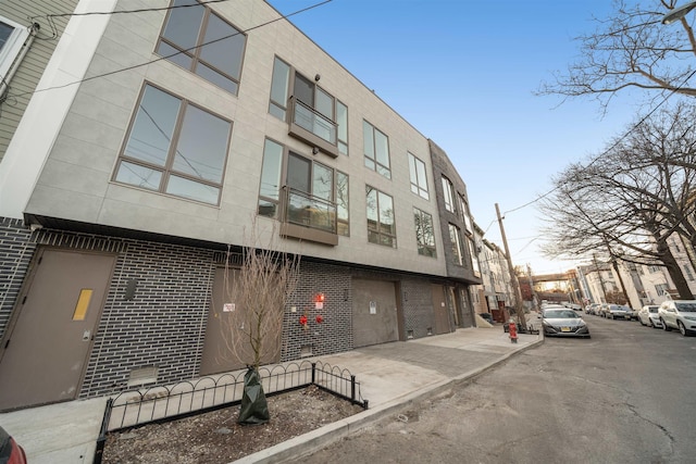 391 1st St Unit 3-B, Jersey City, NJ 07302 - view of building exterior