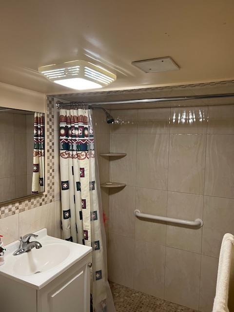 413 16th St, Union City, NJ 07087 - photo 2