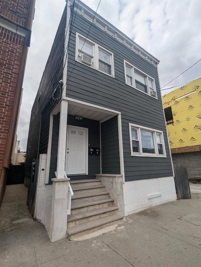 view of front facade with a porch