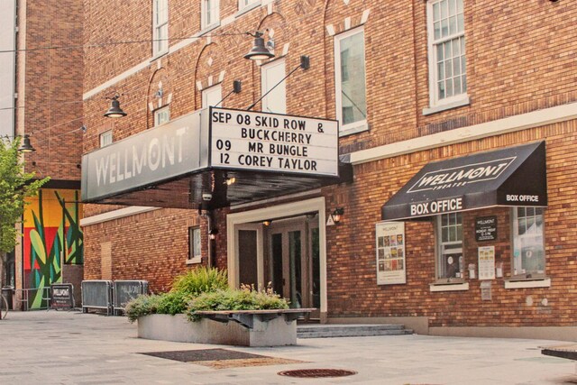 view of building exterior