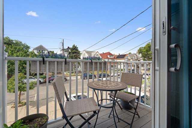 27 E 34th St, Bayonne, NJ 07002 - balcony featuring a residential view