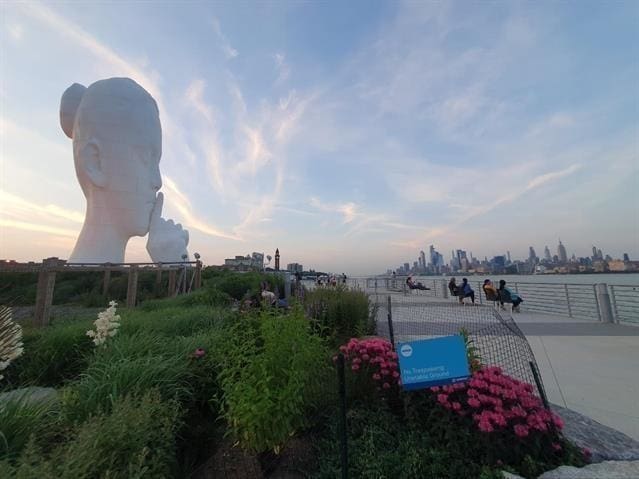 1 Shore Ln Unit 1805, Jersey City, NJ 07310 - view of community featuring fence