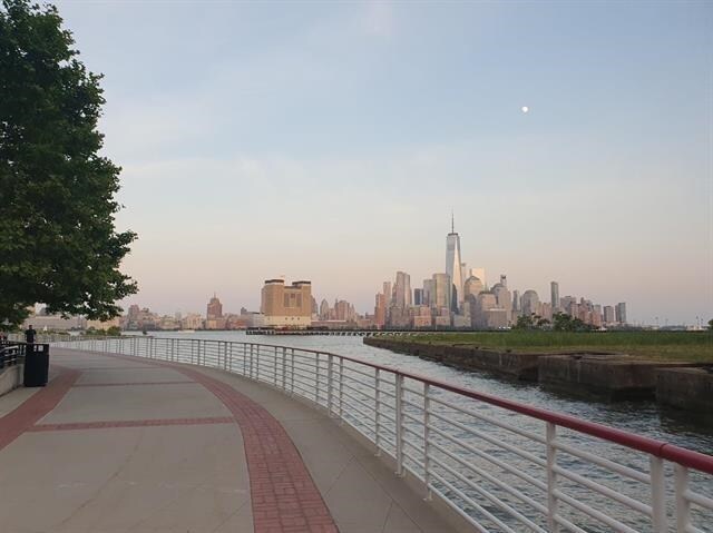 1 Shore Ln Unit 1805, Jersey City, NJ 07310 - surrounding community with a water view and a view of skyline