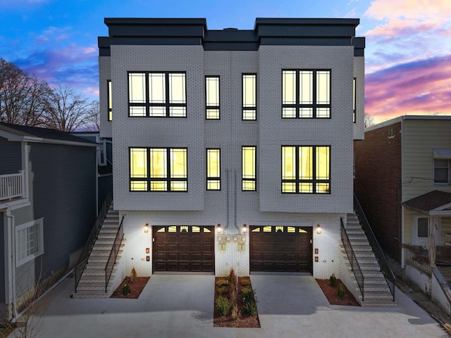 view of front of house featuring a garage