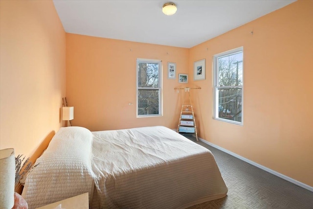 bedroom featuring carpet floors