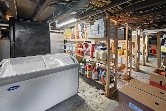 basement featuring washer / dryer