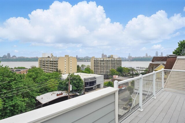 26 Hudson Ter, Edgewater, NJ 07020