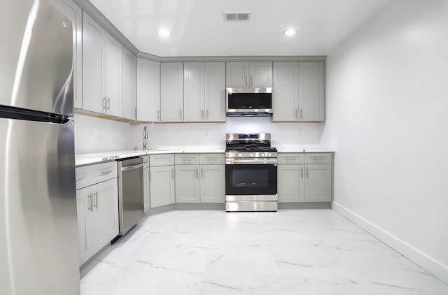 18 Dogwood St, Jersey City, NJ 07305 - photo 2