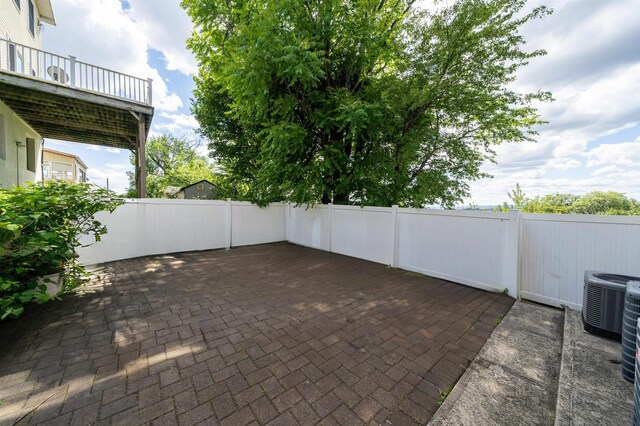 187 Zabriskie St, Jersey City, NJ 07307 - photo 10