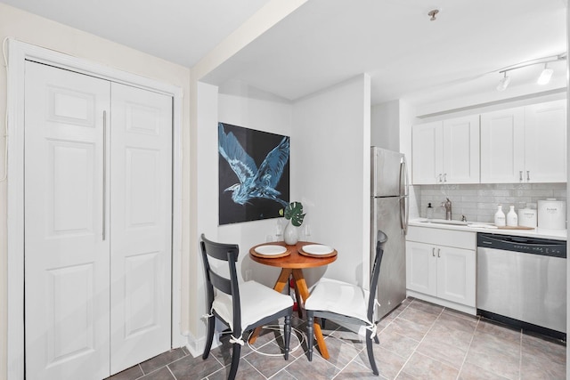 98 Bright St Unit 1G, Jersey City, NJ 07302 - view of dining room
