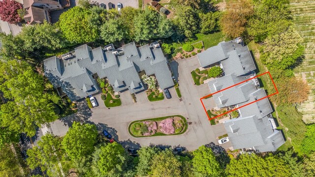 bird's eye view with a residential view