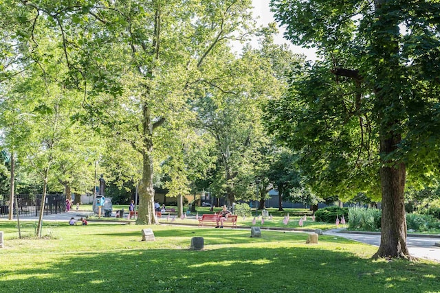 61 Skillman Ave Unit 3A, Jersey City, NJ 07306 - view of property's community featuring a yard