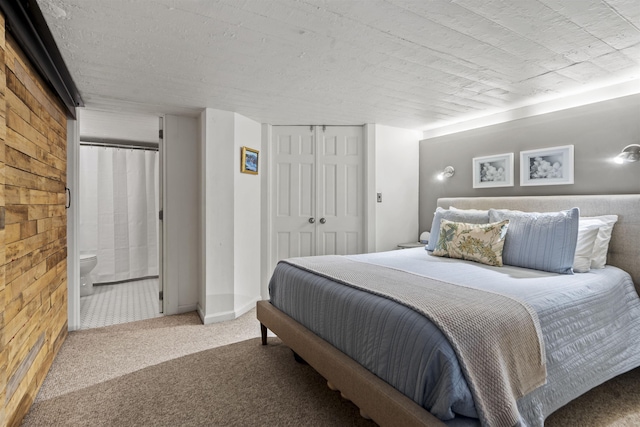 205 10th St Unit 3G, Jersey City, NJ 07302 - carpeted bedroom featuring a closet and connected bathroom