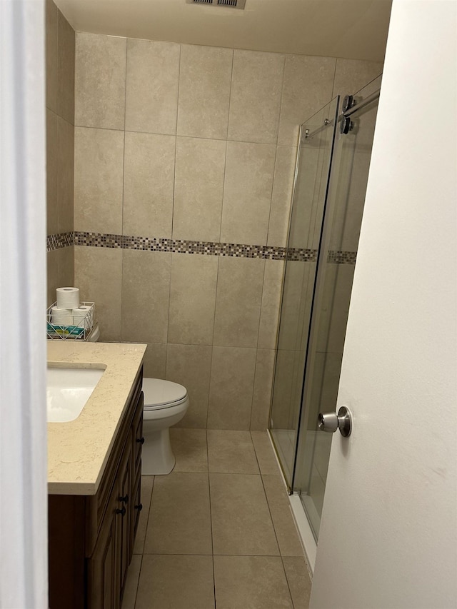 186 Highlands Ave Unit 5A, Clifton, NJ 07011 - full bath with vanity, a shower stall, toilet, and tile patterned floors