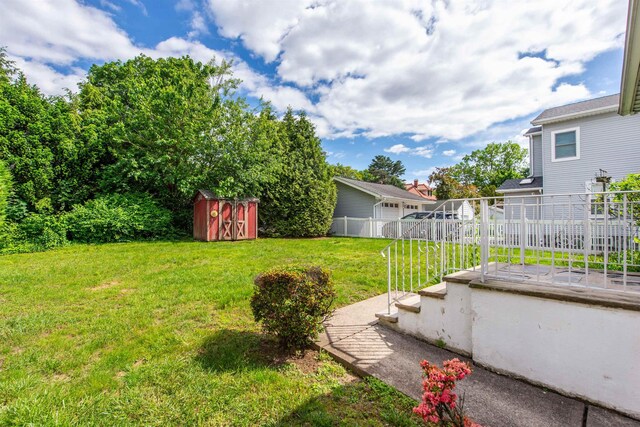 532 Passaic Ave, Nutley, NJ 07110 - view of yard