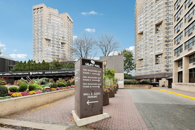 7002 Boulevard Dr Unit 30E, Guttenberg, NJ 07093 - photo 2