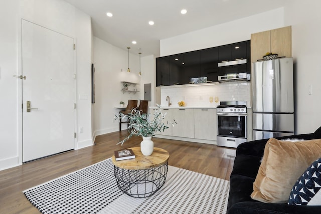 250 Van Horne St Unit 2, Jersey City, NJ 07304 - photo 4