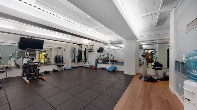 250 Gorge Rd Unit 16D, Cliffside Park, NJ 07010 - gym featuring baseboards