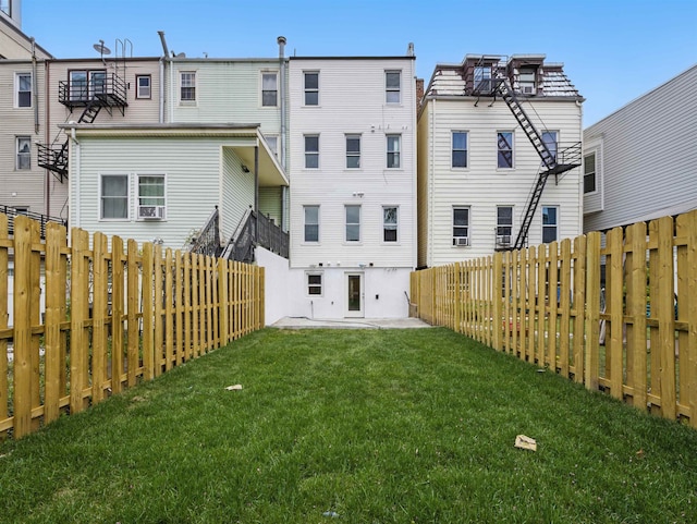 63 Jefferson Ave Unit 1, Jersey City, NJ 07307 - back of property featuring a fenced backyard