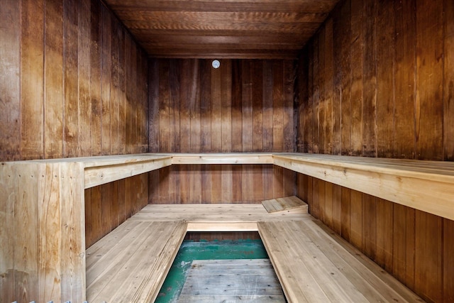 401 Harmon Cv, Secaucus, NJ 07094 - view of sauna