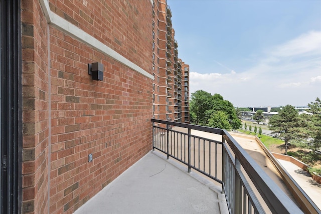 401 Harmon Cv, Secaucus, NJ 07094 - view of balcony