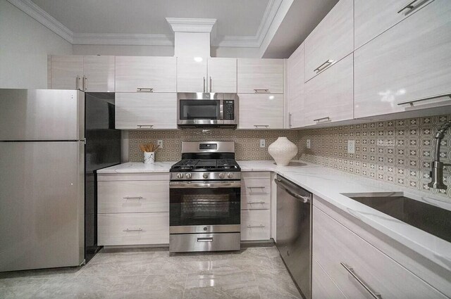 186 Kensington Ave, Jersey City, NJ 07306 - photo 11