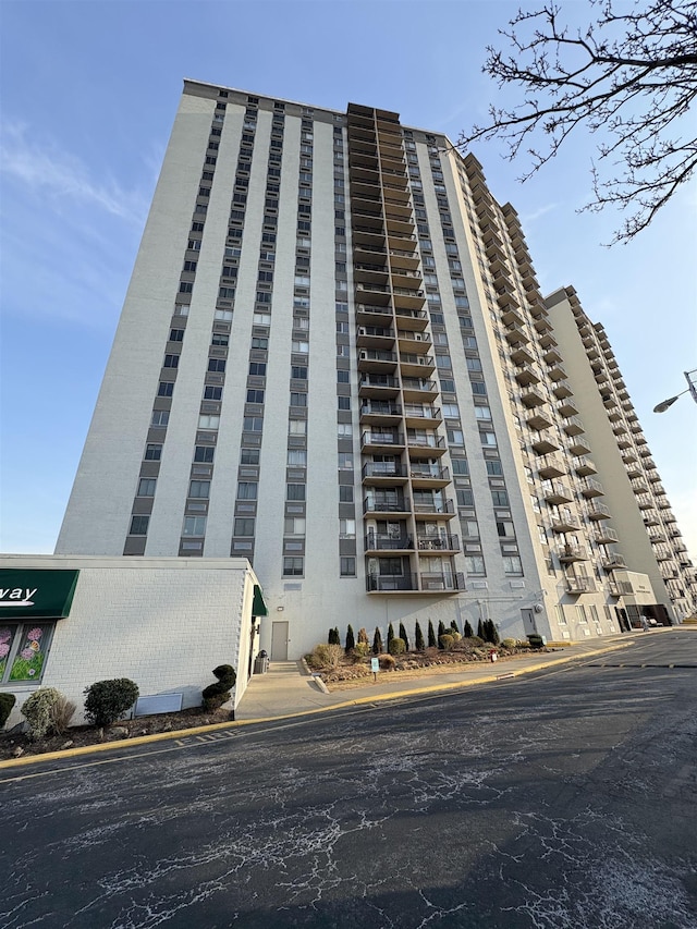 100 Manhattan Ave Unit 1104, Union City, NJ 07087