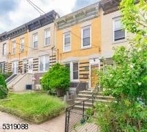 Listing photo 2 for 1309 86th St, North Bergen NJ 07047