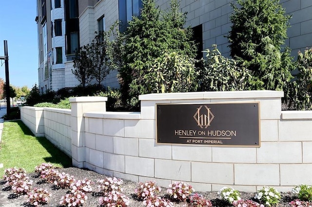 150 Henley Pl Unit 202, Weehawken, NJ 07086 - view of community sign