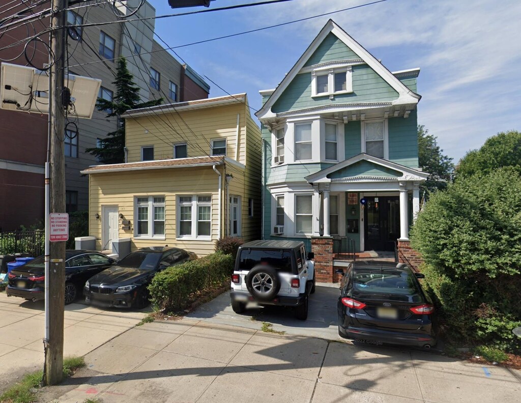 549 Pavonia Ave, Jersey City, NJ 07306 - photo 3
