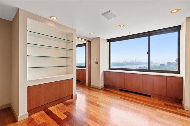 200 Old Palisade Rd Ph 4/5, Fort Lee, NJ 07024 - unfurnished room featuring light wood-style flooring and recessed lighting