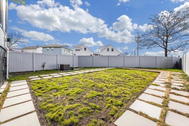 33 Suburbia Ct Unit 1, Jersey City, NJ 07305 - view of fenced backyard
