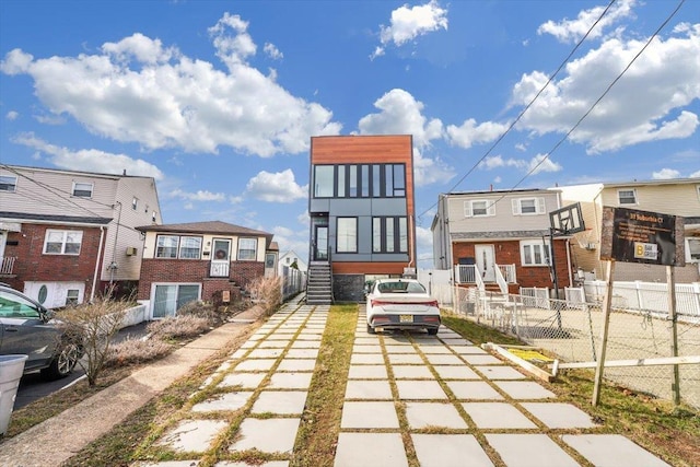 33 Suburbia Ct Unit 1, Jersey City, NJ 07305 - back of property with a residential view