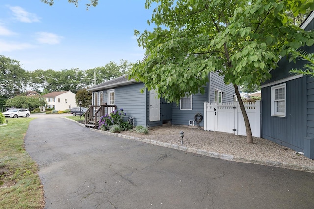 11 Dean Ct, Rutherford, NJ 07070 - view of front of property with a gate