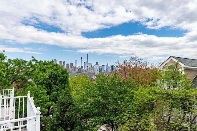 235 Price Ct, West New York, NJ 07093 - city view