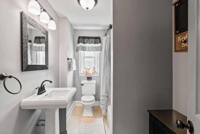 12 Egan Ct, Bayonne, NJ 07002 - full bath featuring toilet and a shower with curtain