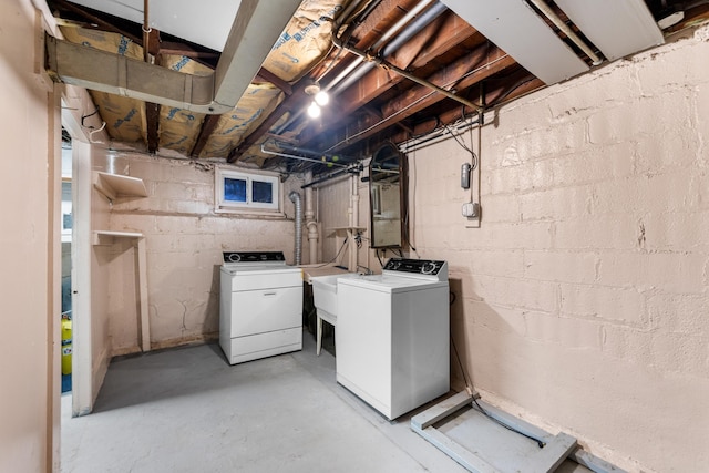 11 Veterans Ct, Bayonne, NJ 07002 - laundry area featuring washer and clothes dryer