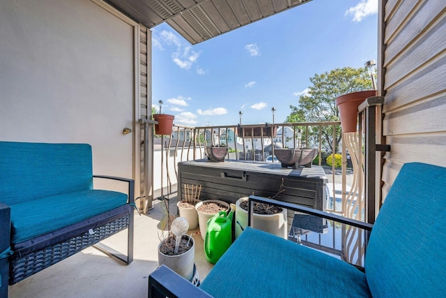 539 Bayway Cir Unit 2C, Elizabeth, NJ 07202 - view of balcony
