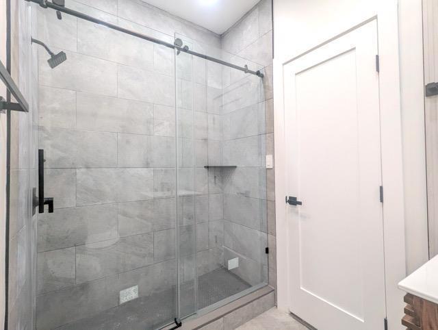 368 Palisade Ave, Jersey City, NJ 07307 - full bath featuring a shower stall and vanity