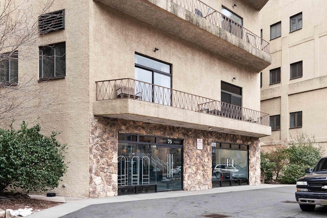 75 Liberty Ave Unit E13, Jersey City, NJ 07306 - view of building exterior