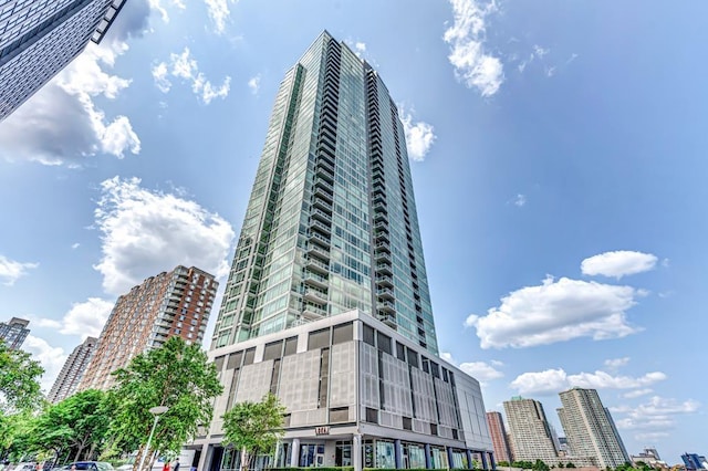 2 2nd St Unit 3805-1, Jersey City, NJ 07302 - view of property with a city view