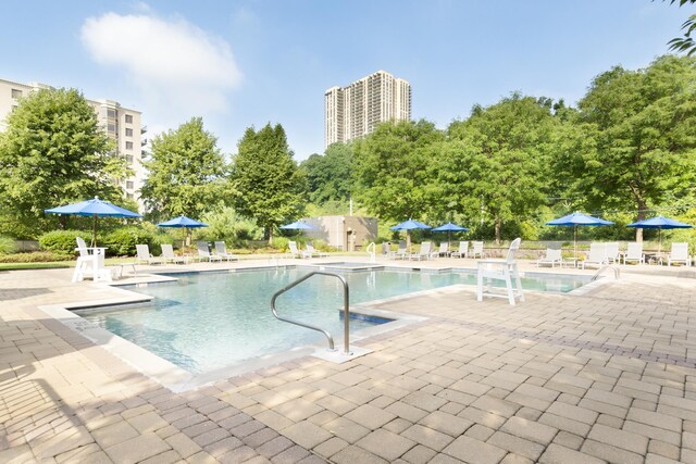8100 River Rd Unit 0107, North Bergen, NJ 07047 - community pool with a patio area