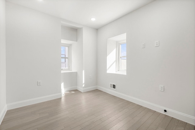 133 Clifton Pl Unit 2, Jersey City, NJ 07304 - unfurnished room with light wood-type flooring and recessed lighting