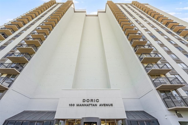 100 Manhattan Ave Unit 2010, Union City, NJ 07087 - view of apartment building / complex